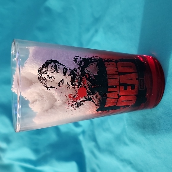 NIB The Walking Dead Set of 4 Collector Drinking Glasses - Picture 7 of 14